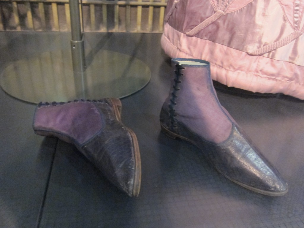 RegencyLove-V&A-Boots